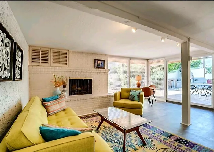 Tranquil Oasis Near Old Town, Hot Tub, Mountain Views