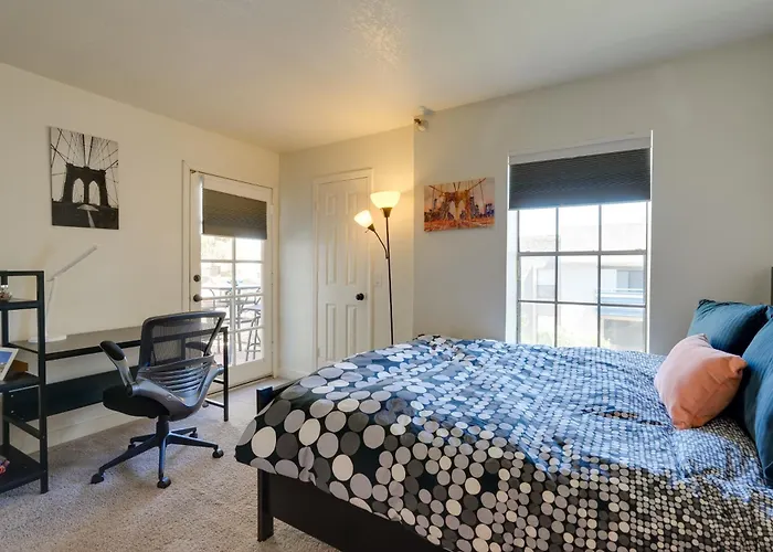 1 Mi To Spring Training! Scottsdale Gem W/ Balcony